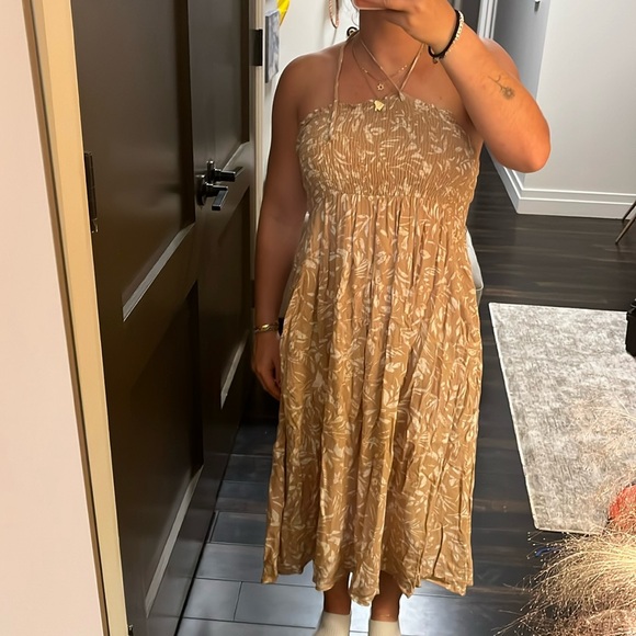 Tan Summer Flowy Dress - Picture 2 of 2